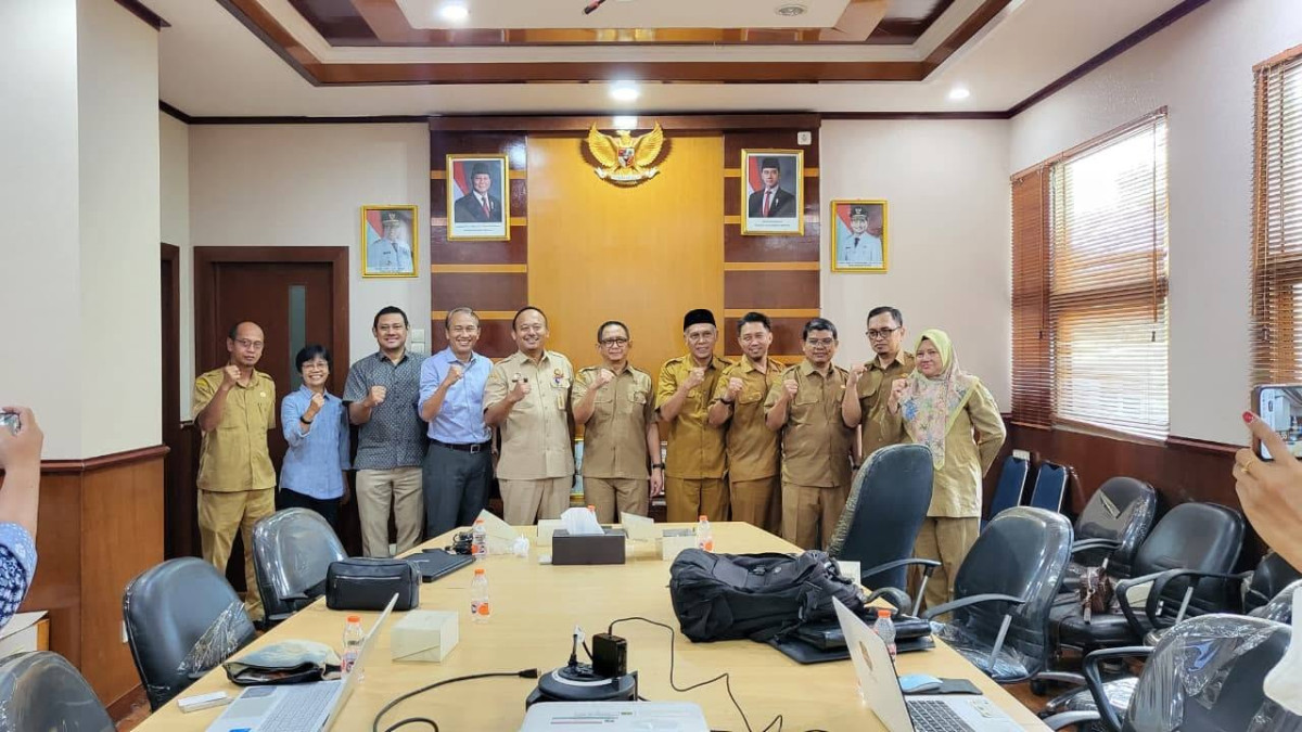 SEKRETARIS DISPERINDAG PROVINSI BANTEN HADIRI RAPAT DISKUSI PENELITIAN BIOMASA BERSAMA BAPPEDA DAN UGM