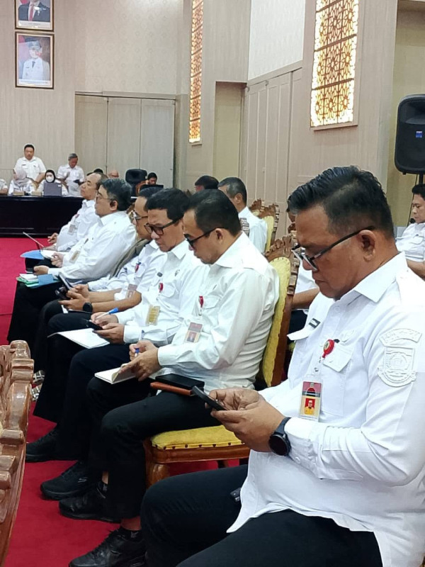 KEPALA DISPERINDAG PROVINSI BANTEN HADIRI RAPAT KOORDINASI PIMPINAN PERANGKAT DAERAH DALAM RANGKA EVALUASI KINERJA PEMBANGUNAN DAERAH